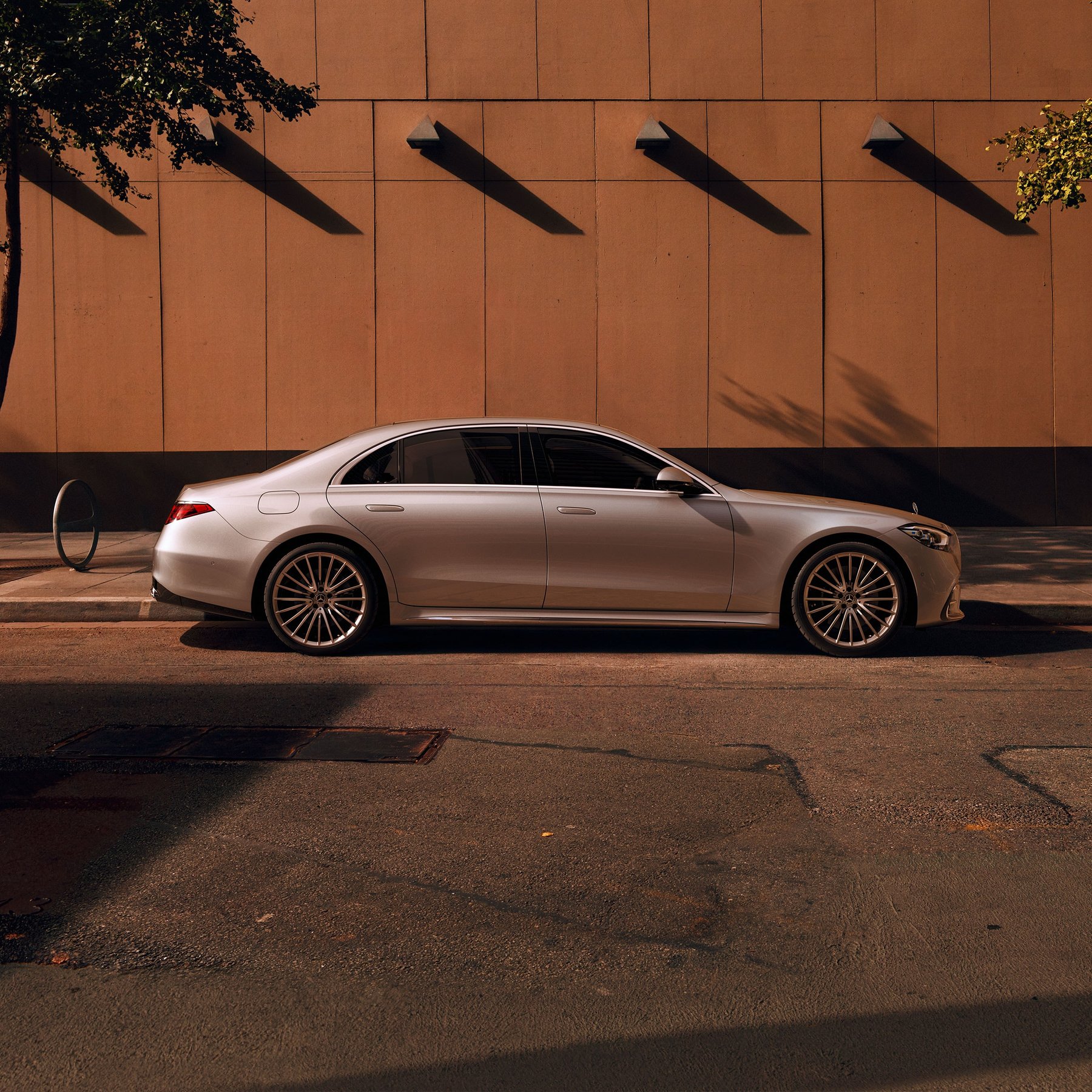 Mercedes-Benz S 580 e AMG Premium รีวิว: ซีดานเรือธงปลั๊กอินไฮบริด เริ่มต้น 7,580,000 บาท