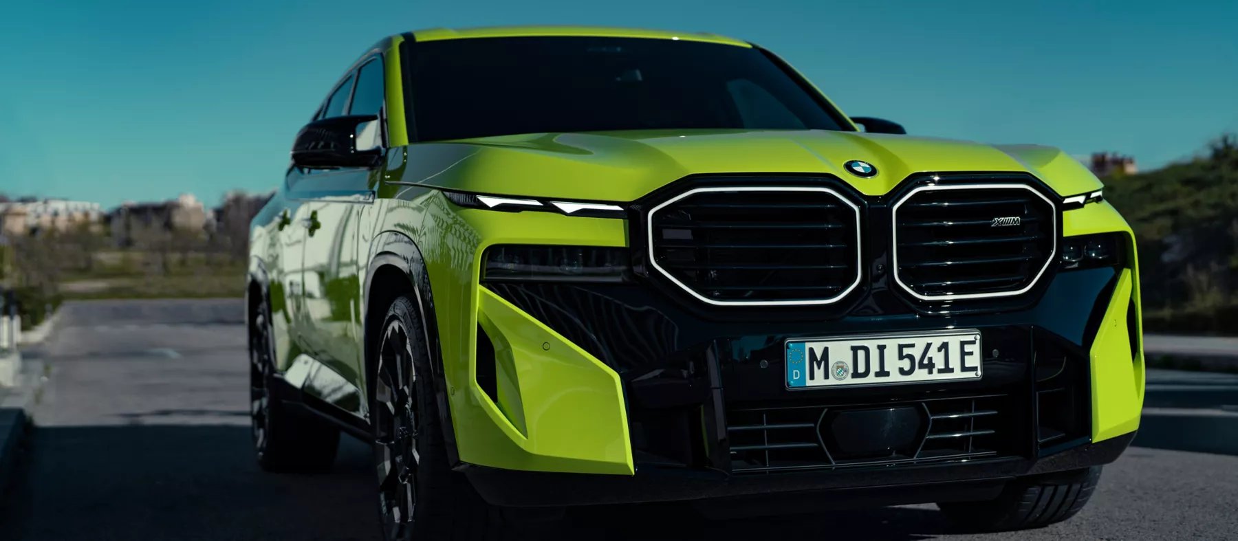 BMW XM รีวิว: SUV ปลั๊กอินไฮบริดสมรรถนะสูง ตัวท็อป Label Red ราคา 17.1 ล้านบาท