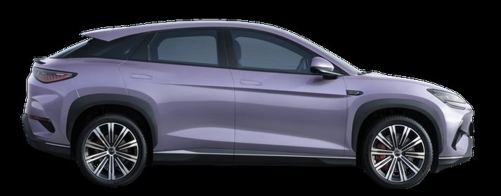 รุ่นเริ่มต้น Premium (1,199,900 บาท) ขับเคลื่อนล้อหลังเดี่ยว แบตเตอรี่ 82.5 kWh มอเตอร์ 230 kW แรงบิด 380 นิวตันเมตร เร่ง 0-100 กม./ชม. ใน 6.7 วินาที วิ่งได้ไกลสุดในกลุ่มที่ 567 กม. — รุ่น AWD Performance (1,299,900 บาท) และ AWD Ultimate (1,349,900 บาท) ใช้แบตใหญ่ขึ้นเป็น 91.3 kWh ขับเคลื่อน 4 ล้อด้วยมอเตอร์คู่หน้า-หลัง รวมกำลัง 390 kW แรงบิดรวม 690 นิวตันเมตร เร่ง 0-100 กม./ชม. เพียง 4.5 วินาที เร็วที่สุดในไลน์อัพ SUV ของ BYD ไทย วิ่งได้ 542-600 กม. ขึ้นกับรุ่นย่อย