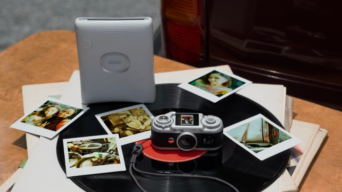 instax Pal 2: A Pocket Digital Camera With 10MP and 30 Effects, Priced at 5,690 Baht